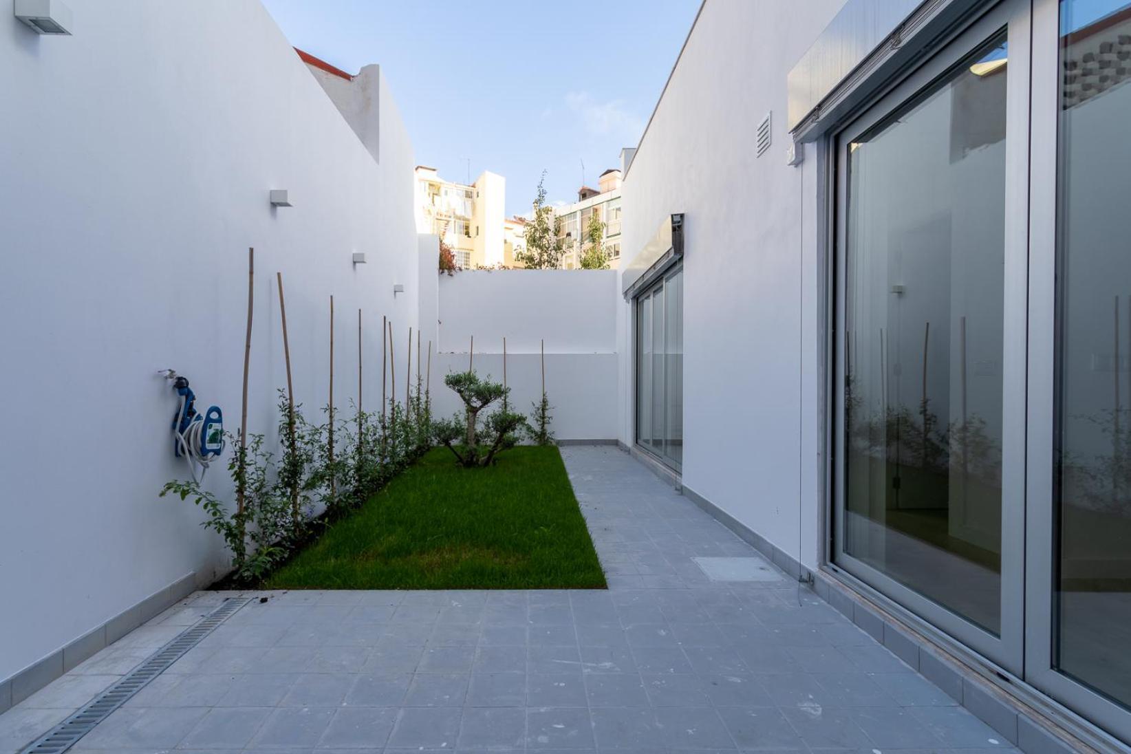 City Stays Sao Lazaro Apartments 리스본 외부 사진